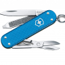 Многофункциональный складной нож-брелок Victorinox Classic Alox 0.6221.L20